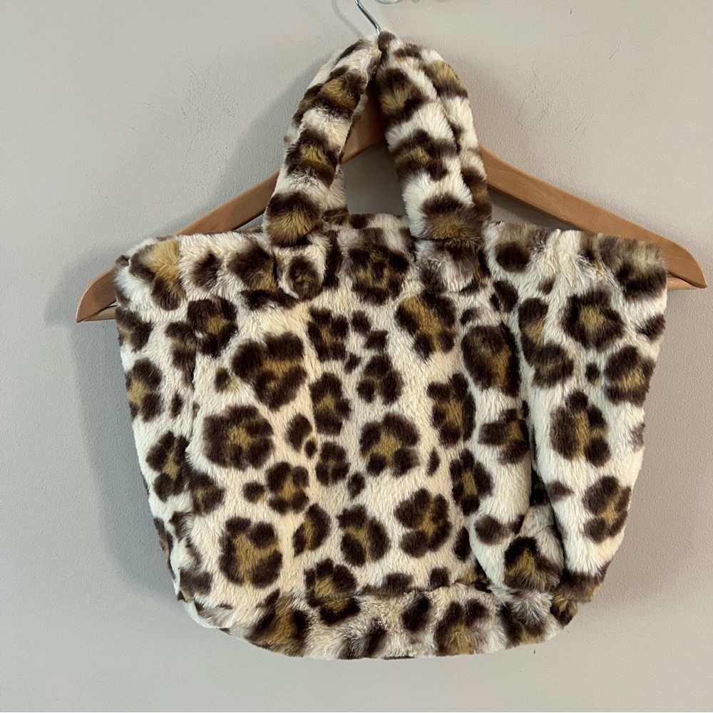 aerie Faux Fur Leopard Print Tote Bag in Cream and Brown